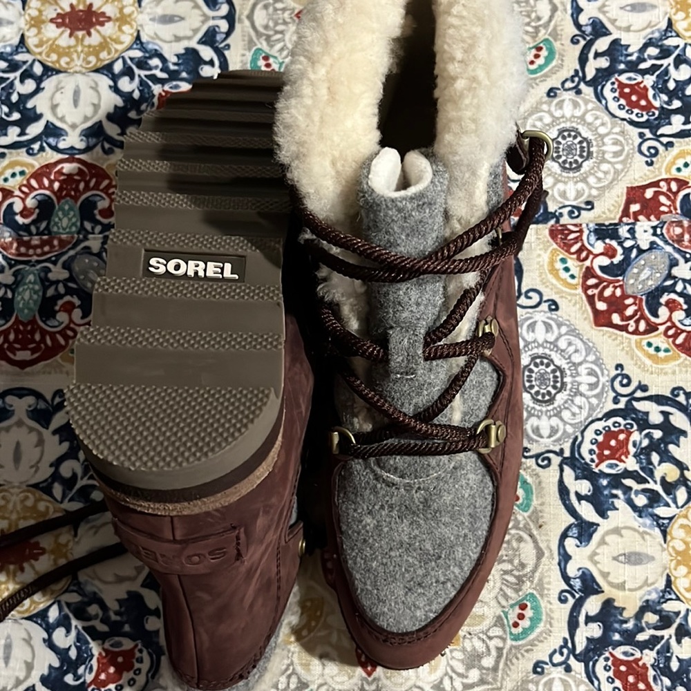 SOREL Sneakchic booties